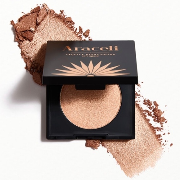 Araceli Beauty Other - Araceli Beauty Tequila Highlighter in Blanco | NEW